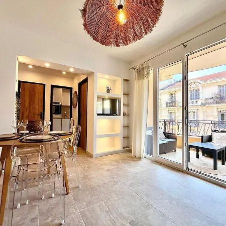 Agreable 2 Pieces Renove Centre De * مينتون