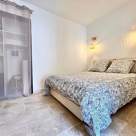 2 Pièces Rénové Centre De Apartamento