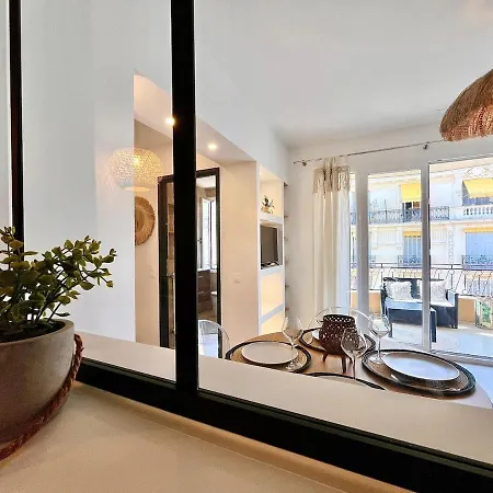 2 Pièces Rénové Centre De Apartamento