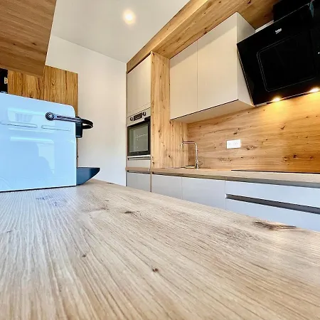 2 Pièces Rénové Centre De *