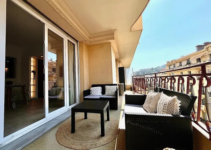 Agreable 2 Pieces Renove Centre De * مينتون